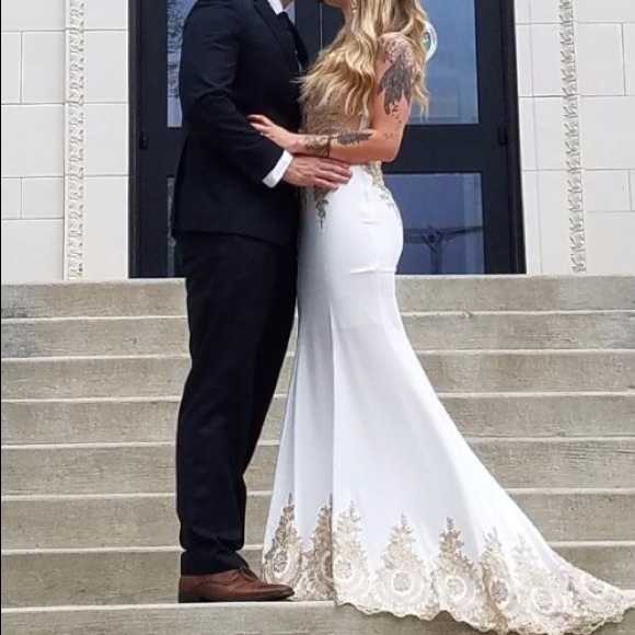 Long Embroidered Wedding Dress Mermaid - Picture 4 of 8